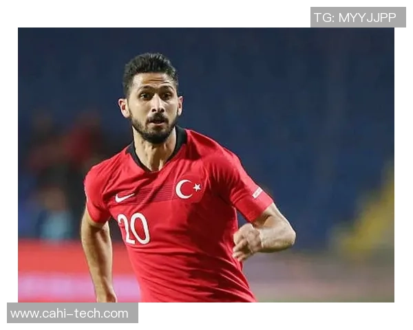 足球巨星与儿子激烈争执引发家庭风波 父子关系再度面临考验